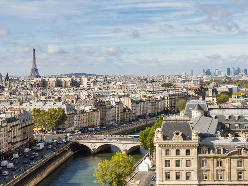 Comfort Benelüx & Paris & Almanya Turu Pegasus Hava Yolları ile 7 Gece Ekstra Turlar Dahil AMS - ORY