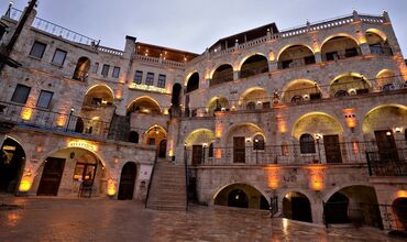 Dedeli Hotel