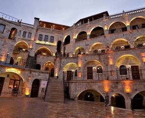 Dedeli Hotel