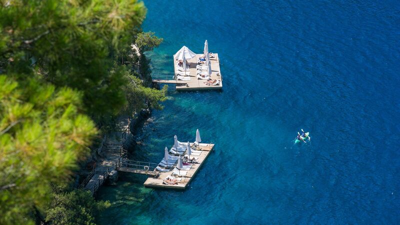 Hillside Beach Club