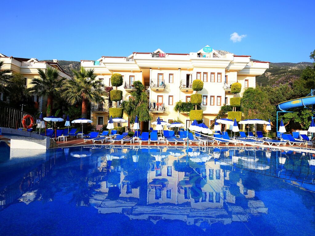 Yel Holiday Resort Hotel