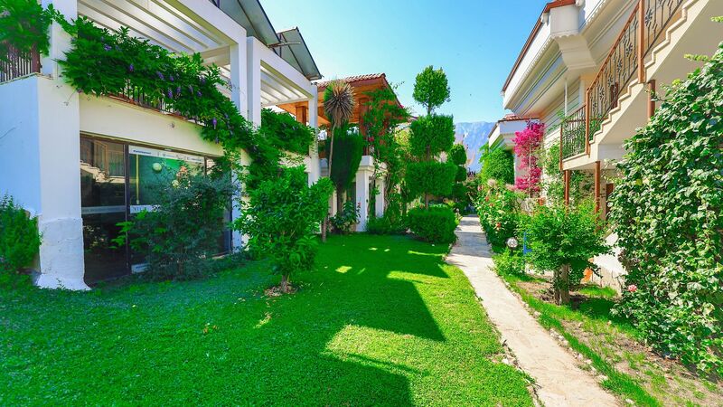 Yel Holiday Resort Hotel