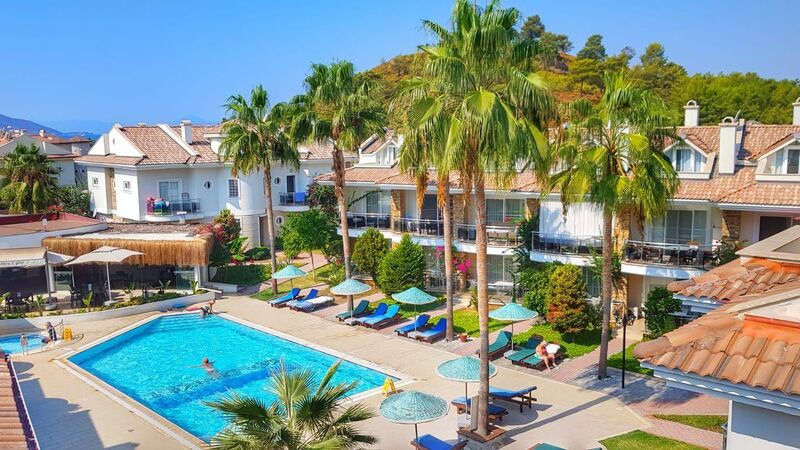 Golden Life Blue Green & Pasham Residence