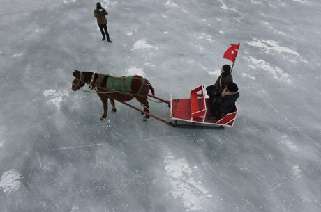 ...KIŞ SEZONU....İSTANBUL ÇIKIŞLI --- UÇAK GİDİŞ DÖNÜŞ DOĞU EKSPRESİ TURU (VAN-DOĞUBEYAZIT-KARS-ERZURUM) /3 GECE 4 GÜN/