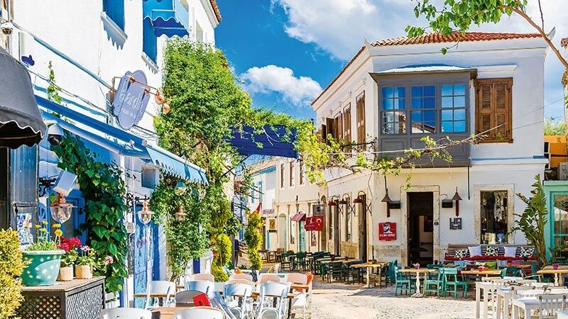 İzmir Çeşme Alaçatı Efes Şirince Turu