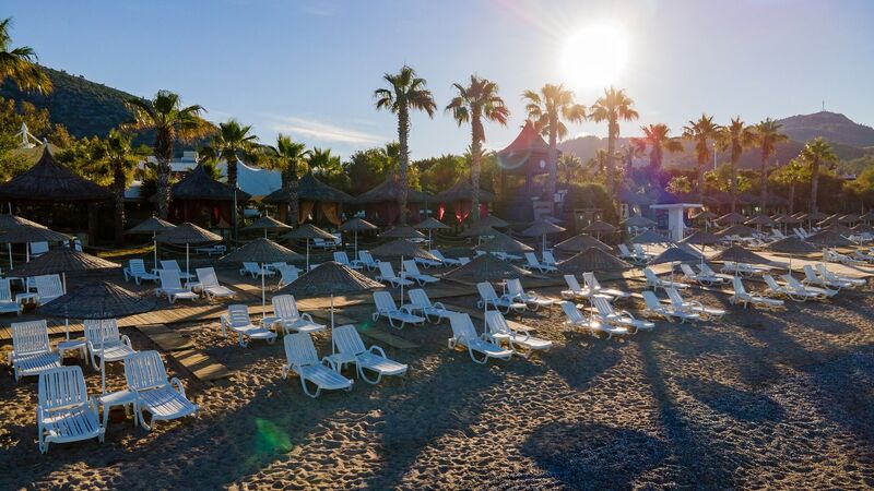 Latanya Park Resort
